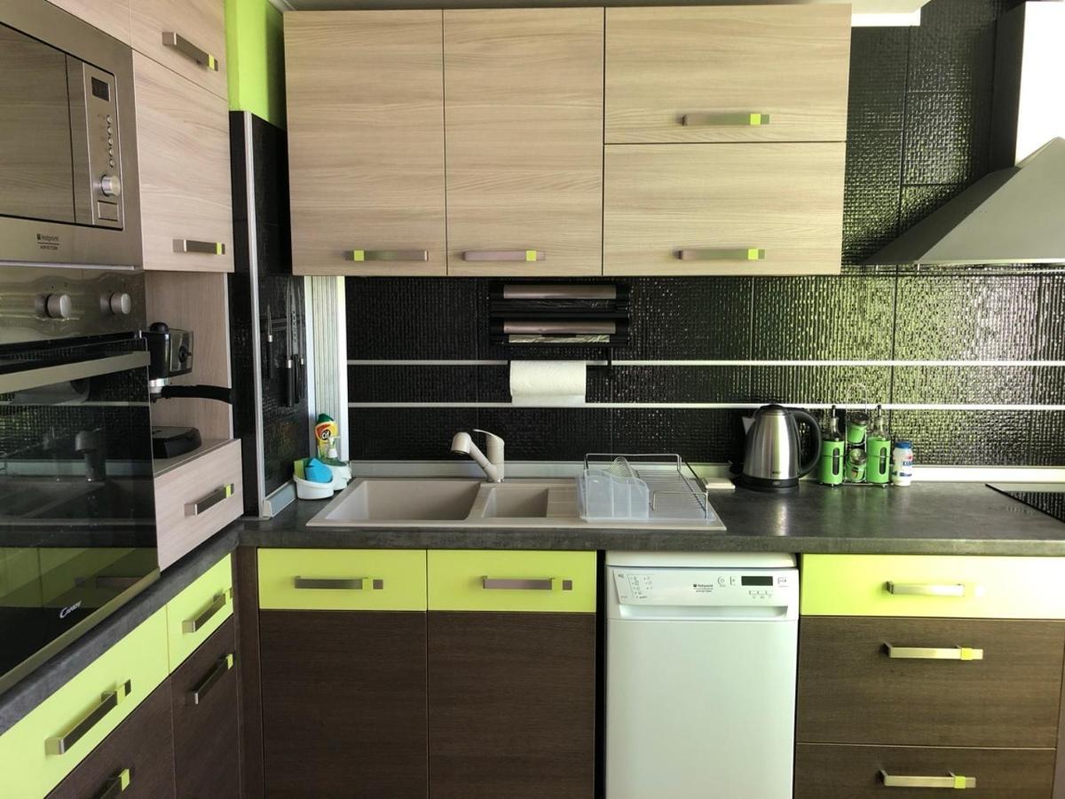 Avelov Art Apartment Burgas Stad Buitenkant foto