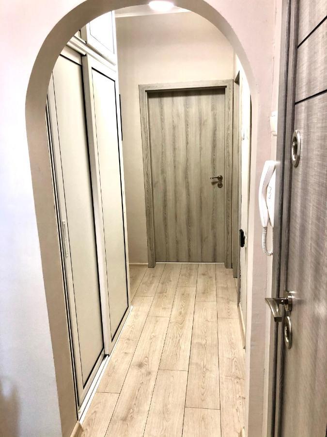 Avelov Art Apartment Burgas Stad Buitenkant foto