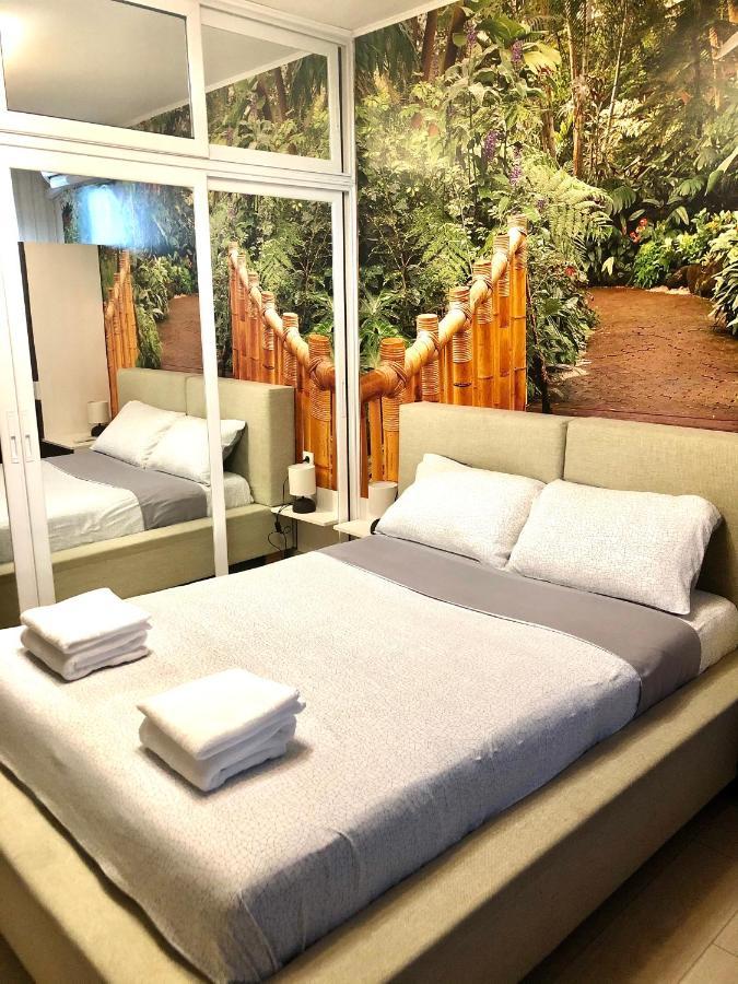 Avelov Art Apartment Burgas Stad Buitenkant foto