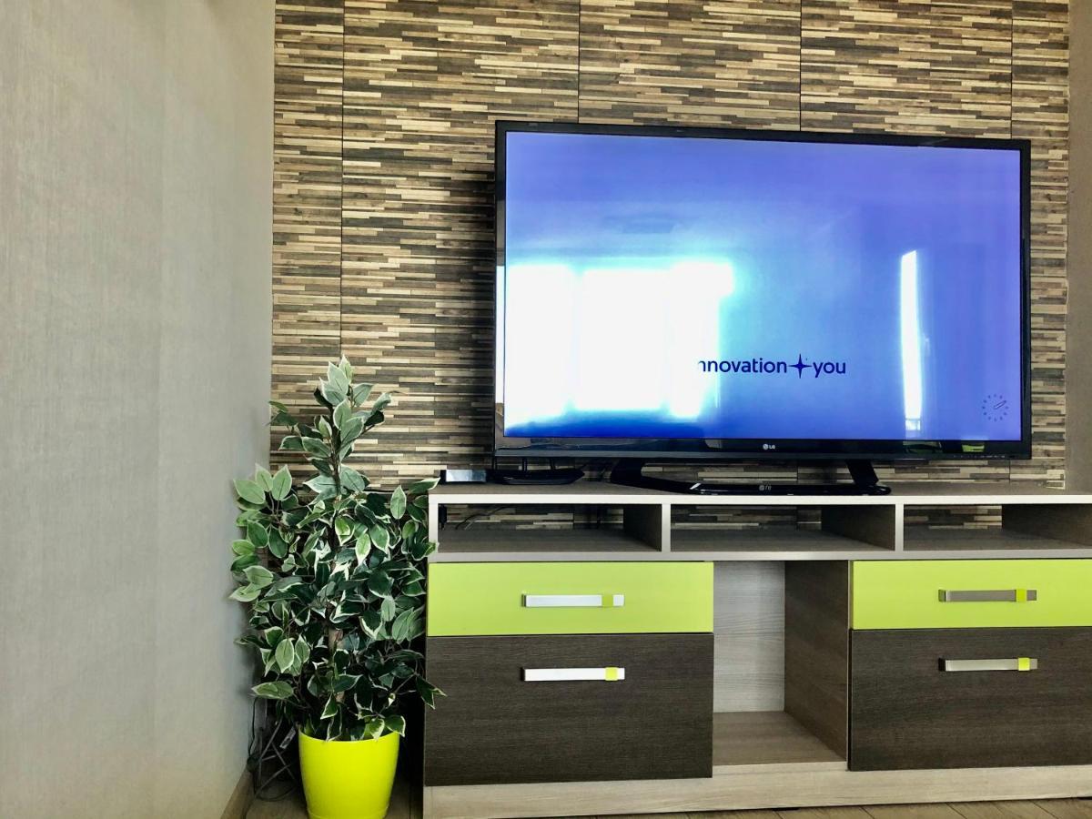 Avelov Art Apartment Burgas Stad Buitenkant foto